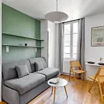 Bm Rue Charlot Studio Compact & Chic Pour 2